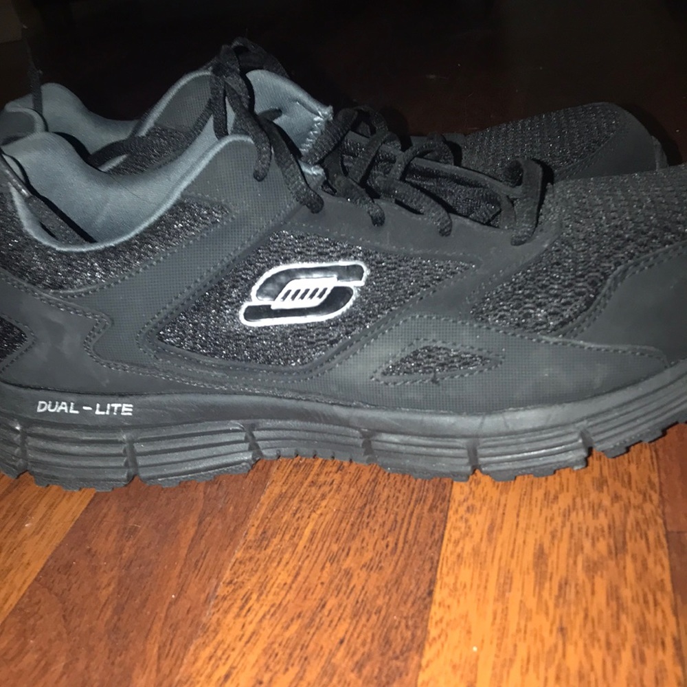 Mens Sketchers black laces